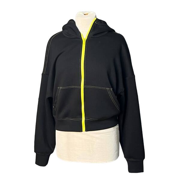 Fabletics Black Cropped Jacket With Hood and Neon Yellow Trim Women's M - Picture 6 of 7